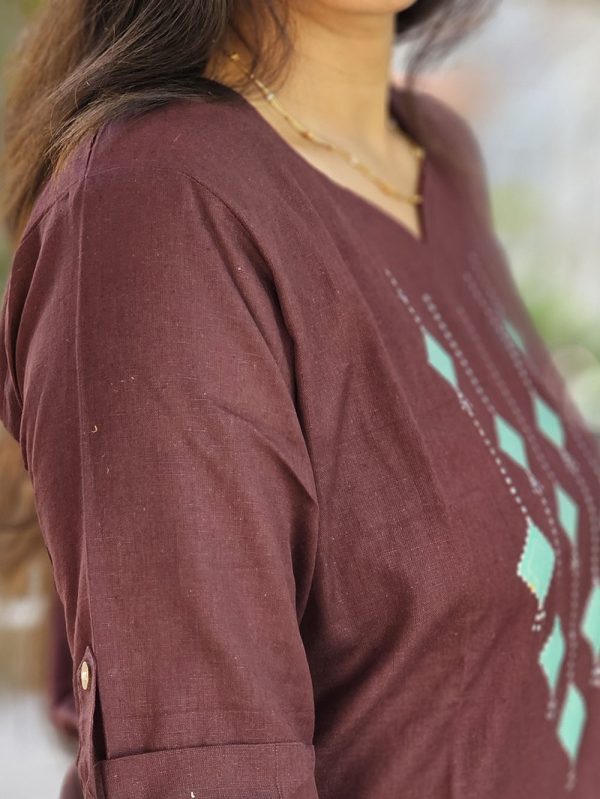 Dangle - Brown - Image 3